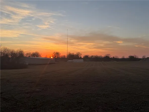 $254,500 | 316 Gregory Drive, Gower, MO 64454