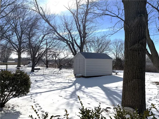 $269,000 | 316 Gregory Drive, Gower, MO 64454