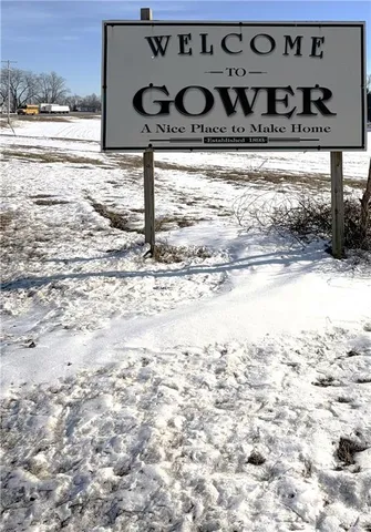 $269,000 | 316 Gregory Drive, Gower, MO 64454