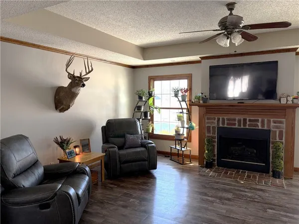 $254,500 | 316 Gregory Drive, Gower, MO 64454