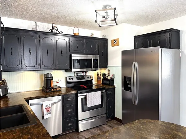 $254,500 | 316 Gregory Drive, Gower, MO 64454