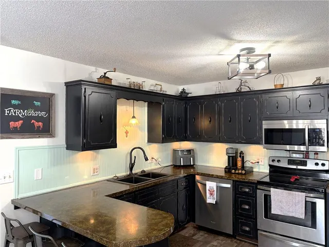 $269,000 | 316 Gregory Drive, Gower, MO 64454