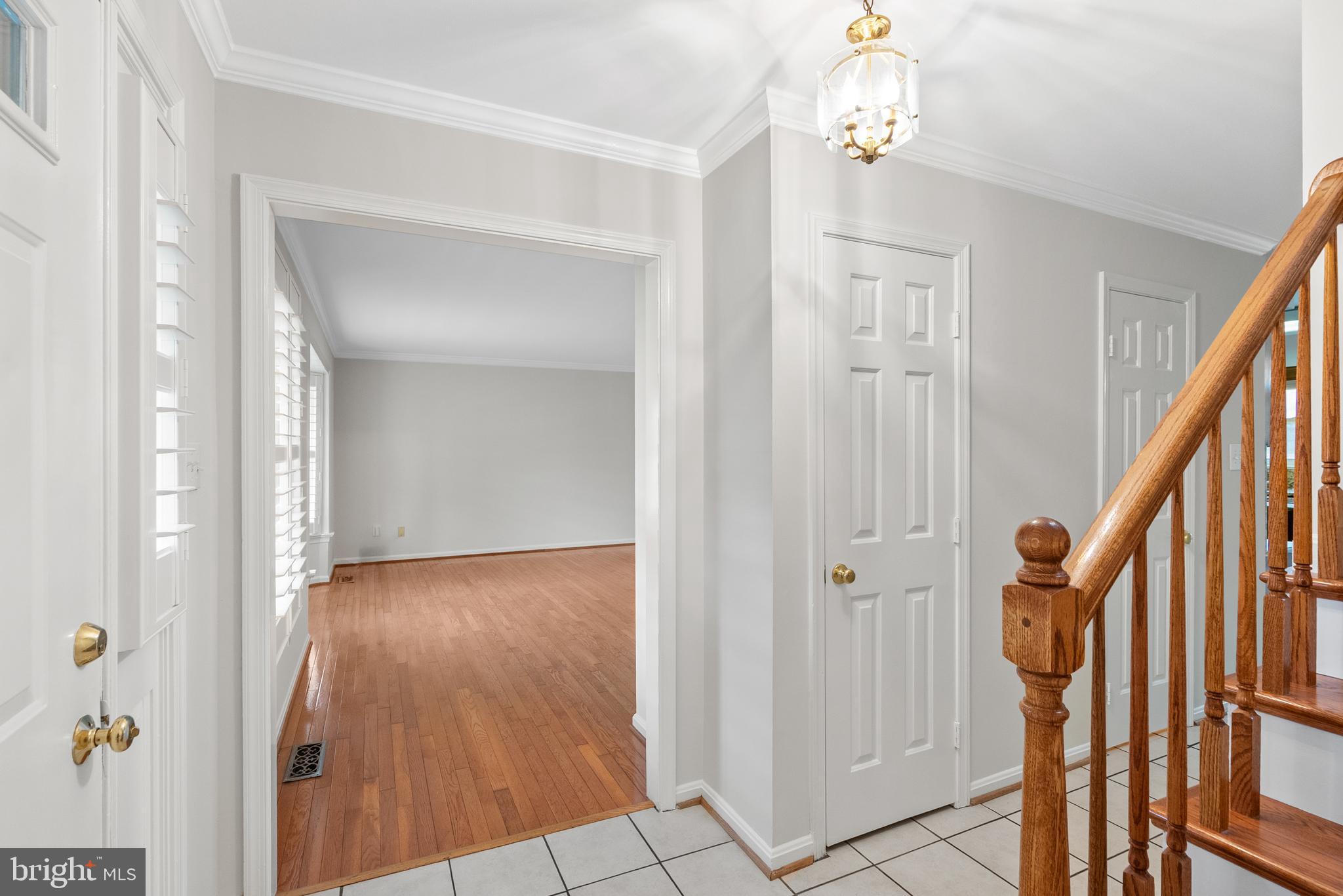 3507 Stringfellow Court Fairfax, VA 22033 - Photo 5 of 33