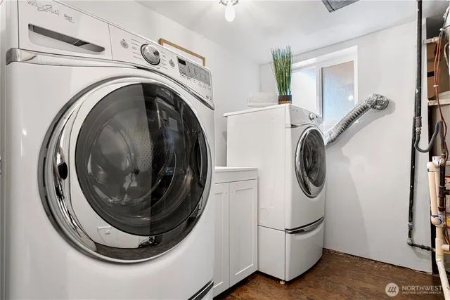 $1,500,000 | 17808 Northeast 12th Street, Bellevue, WA 98008