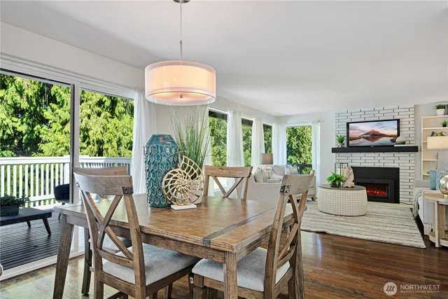 $1,500,000 | 17808 Northeast 12th Street, Bellevue, WA 98008