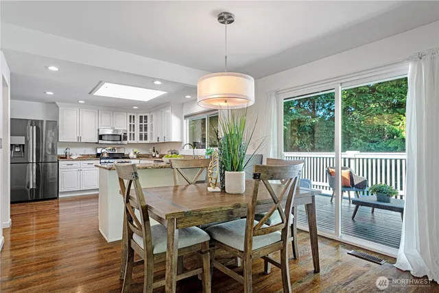 $1,500,000 | 17808 Northeast 12th Street, Bellevue, WA 98008