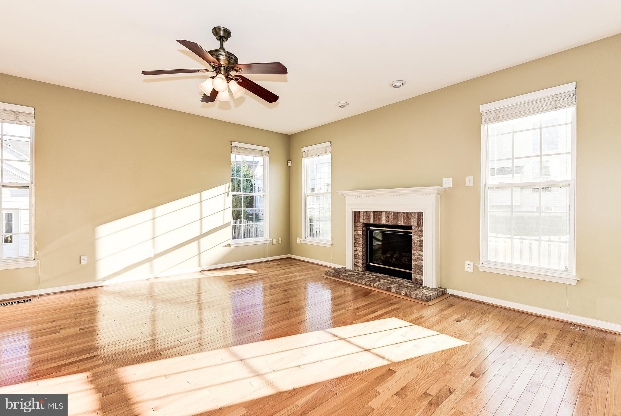 18403 Thundercloud Road Boyds, MD 20841 - Photo 6 of 27 Family Room