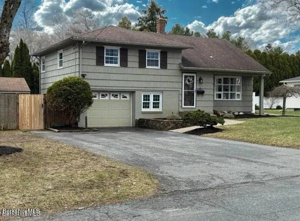 $489,900 | 38 Rockland Drive, Pittsfield, MA 01201