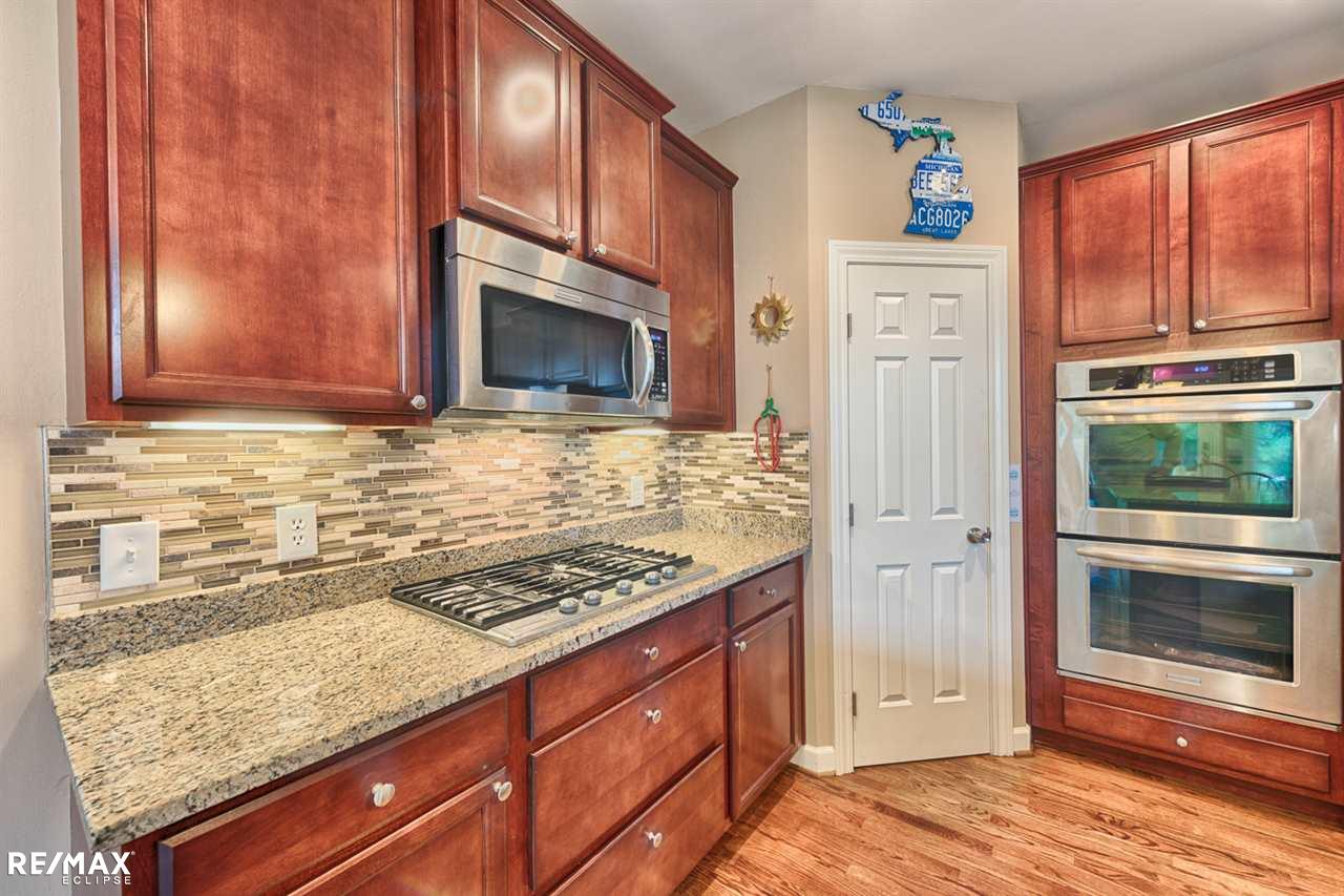 1794 Apple Ridge Court Rochester Hills, MI 48306 - Photo 19 of 53