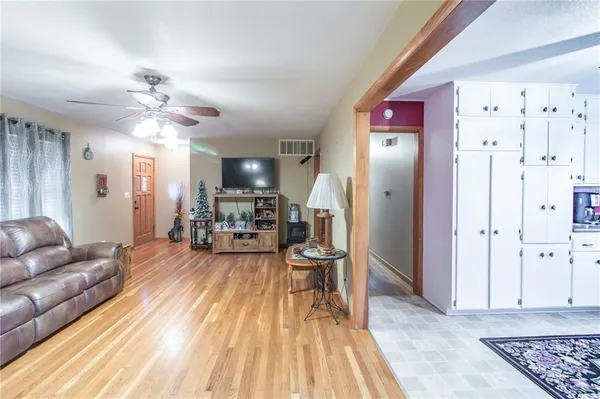 $245,000 | 508 West 19th Street, Higginsville, MO 64037