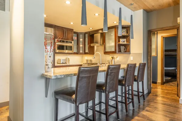 $839,000 | 877 Par Court, Unit 877, Mammoth Lakes, CA 93546