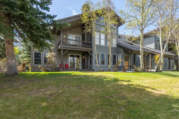 $839,000 | 877 Par Court, Unit 877, Mammoth Lakes, CA 93546