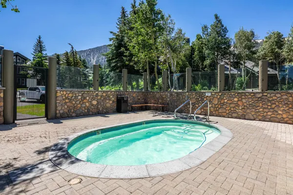 $839,000 | 877 Par Court, Unit 877, Mammoth Lakes, CA 93546
