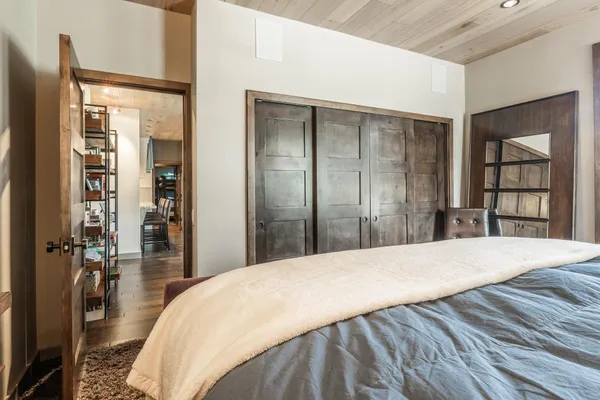 $839,000 | 877 Par Court, Unit 877, Mammoth Lakes, CA 93546