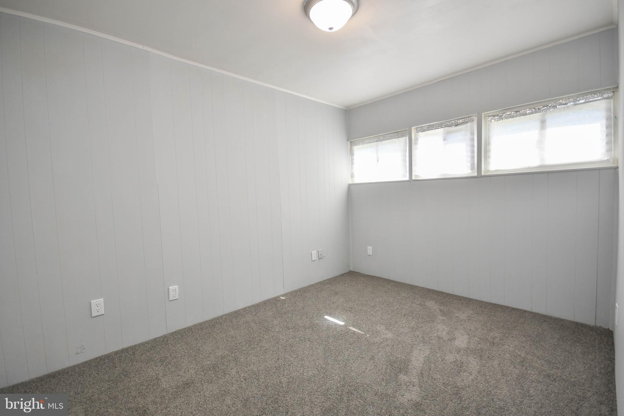 332 Suter Road Baltimore, MD 21228 - Photo 13 of 43