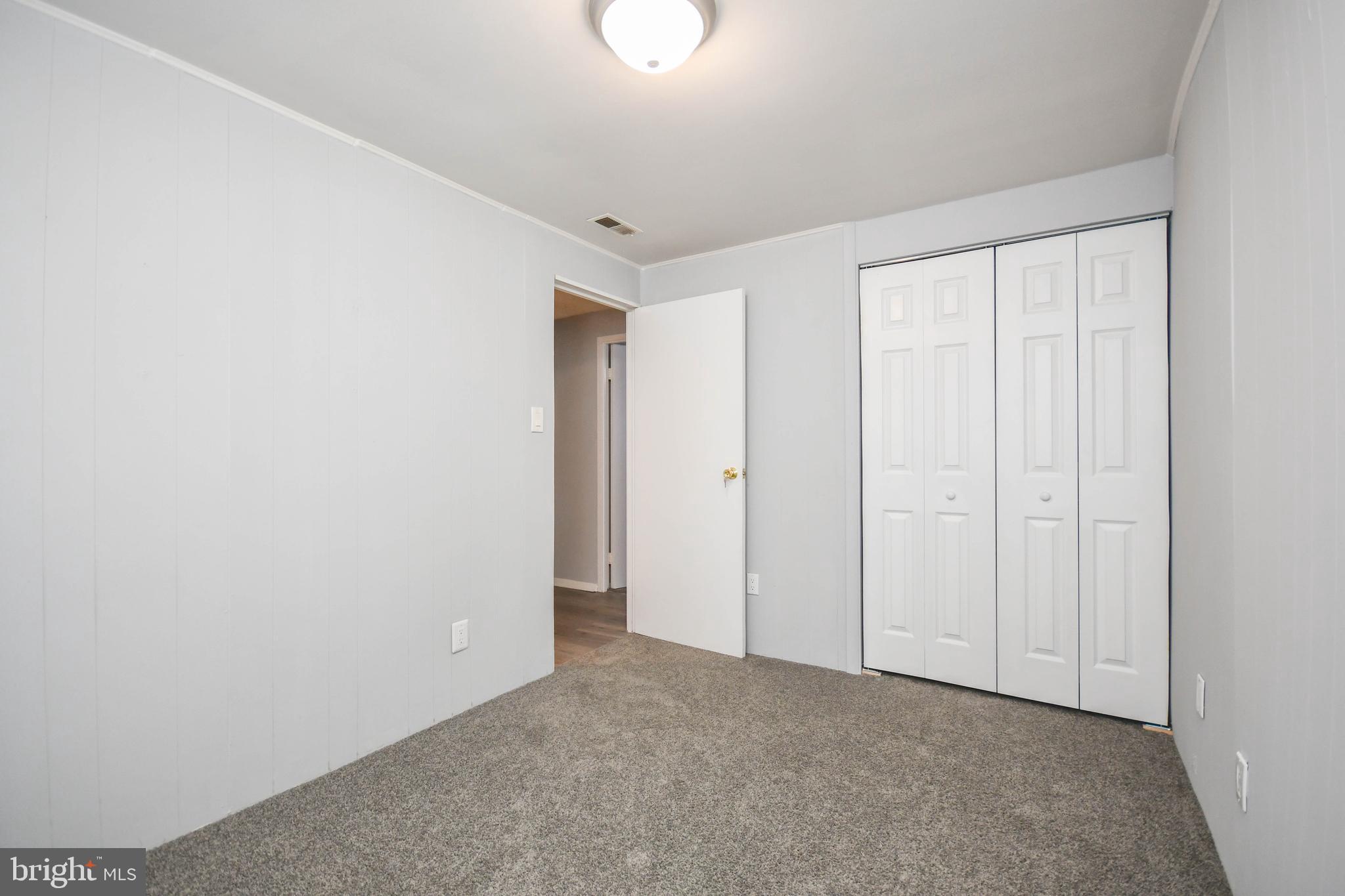 332 Suter Road Baltimore, MD 21228 - Photo 14 of 43