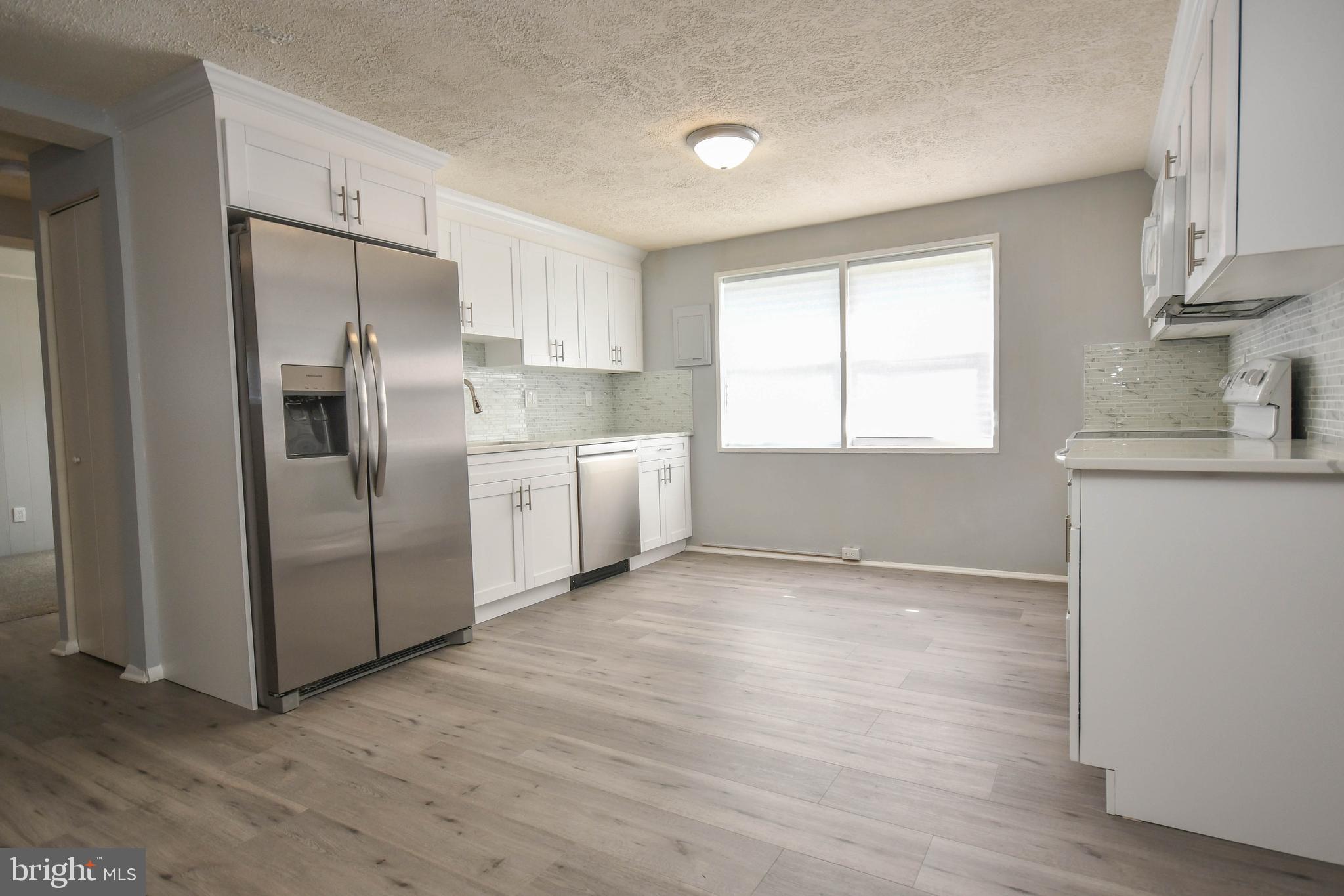 332 Suter Road Baltimore, MD 21228 - Photo 5 of 43