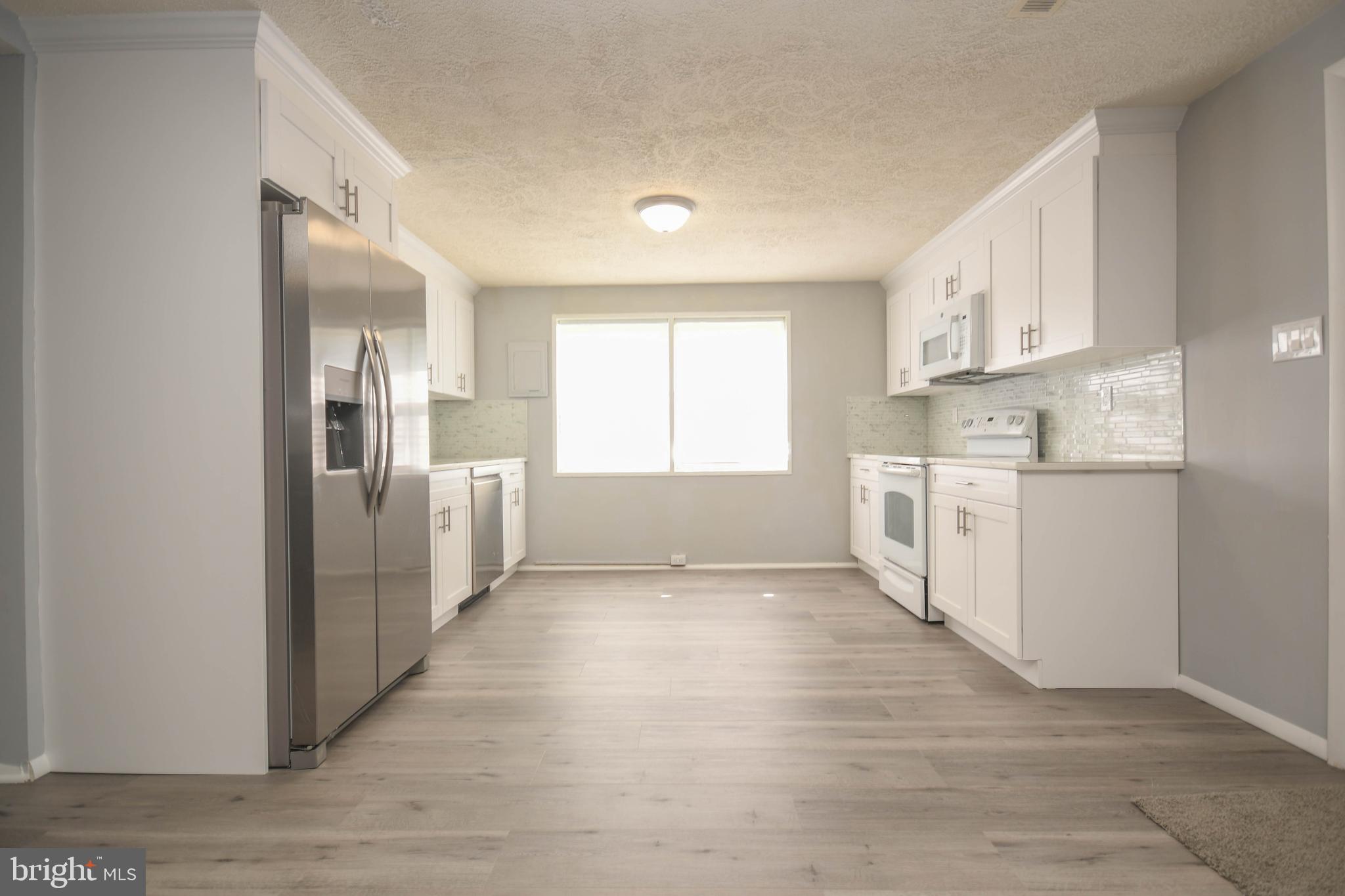 332 Suter Road Baltimore, MD 21228 - Photo 7 of 43