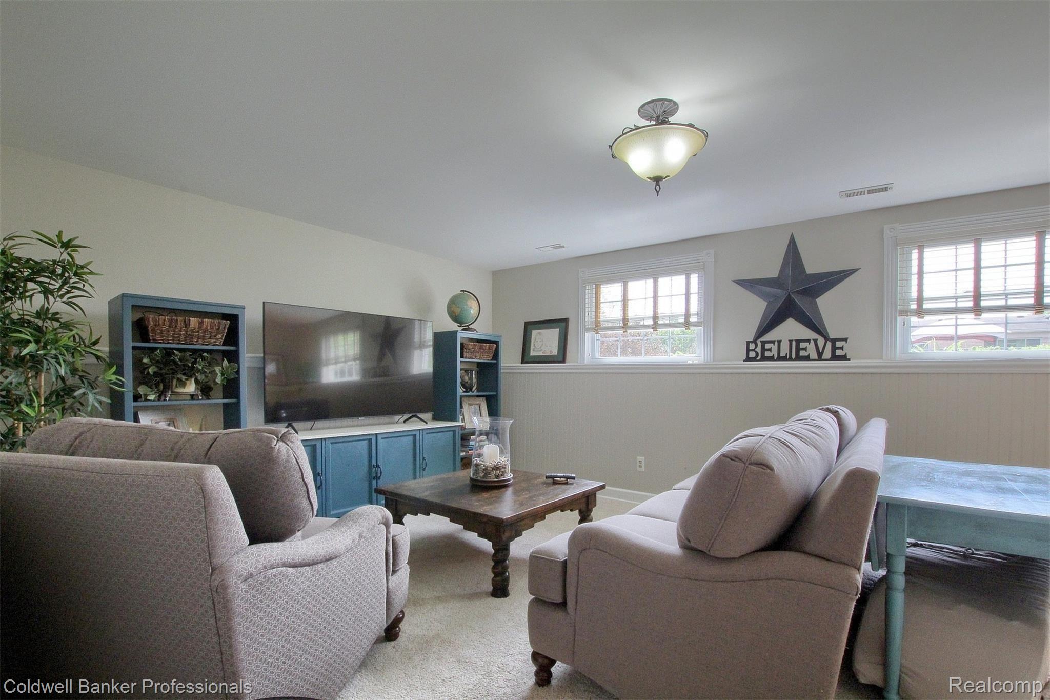 475 North Willard Road Canton, MI 48187 - Photo 17 of 41 LL Family Room