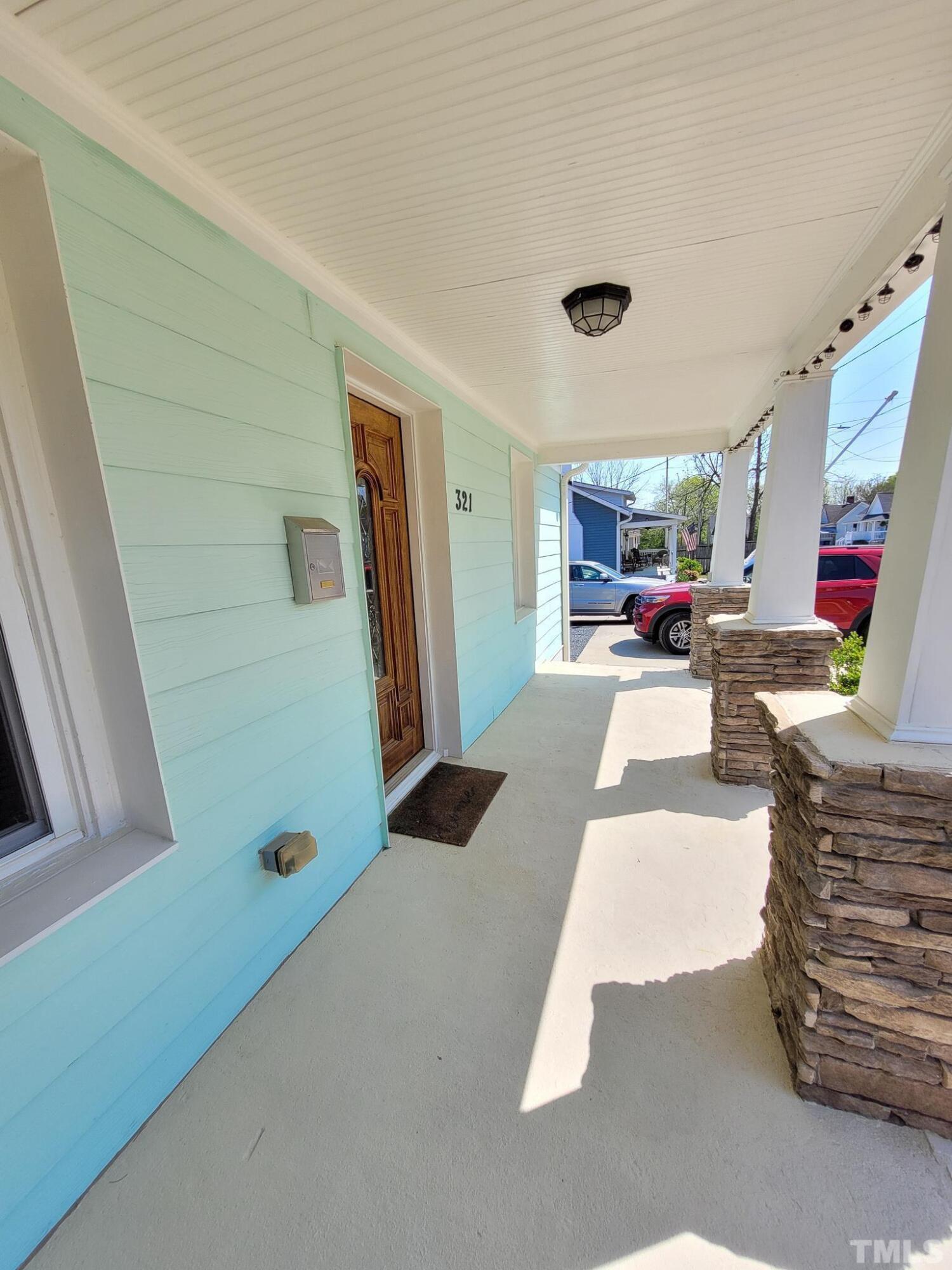 321 Bledsoe Avenue Raleigh, NC 27601 - Photo 3 of 32 Photo #3