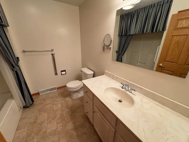 $510,000 | 17-90 Whitewater Drive, Lake Carroll, IL 61046