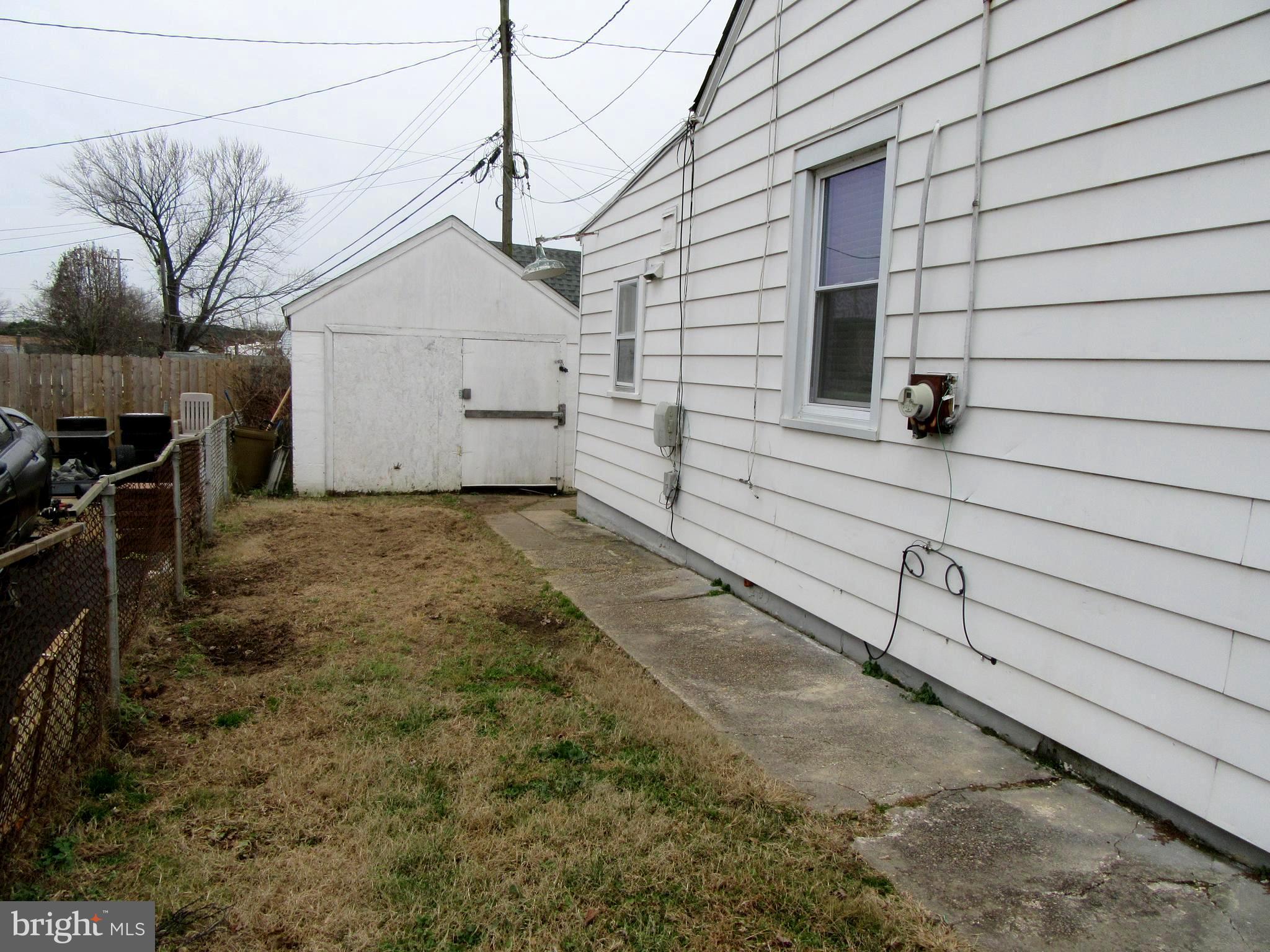 14 Terrace Road Baltimore, MD 21221 - Photo 22 of 31 garage is storage area