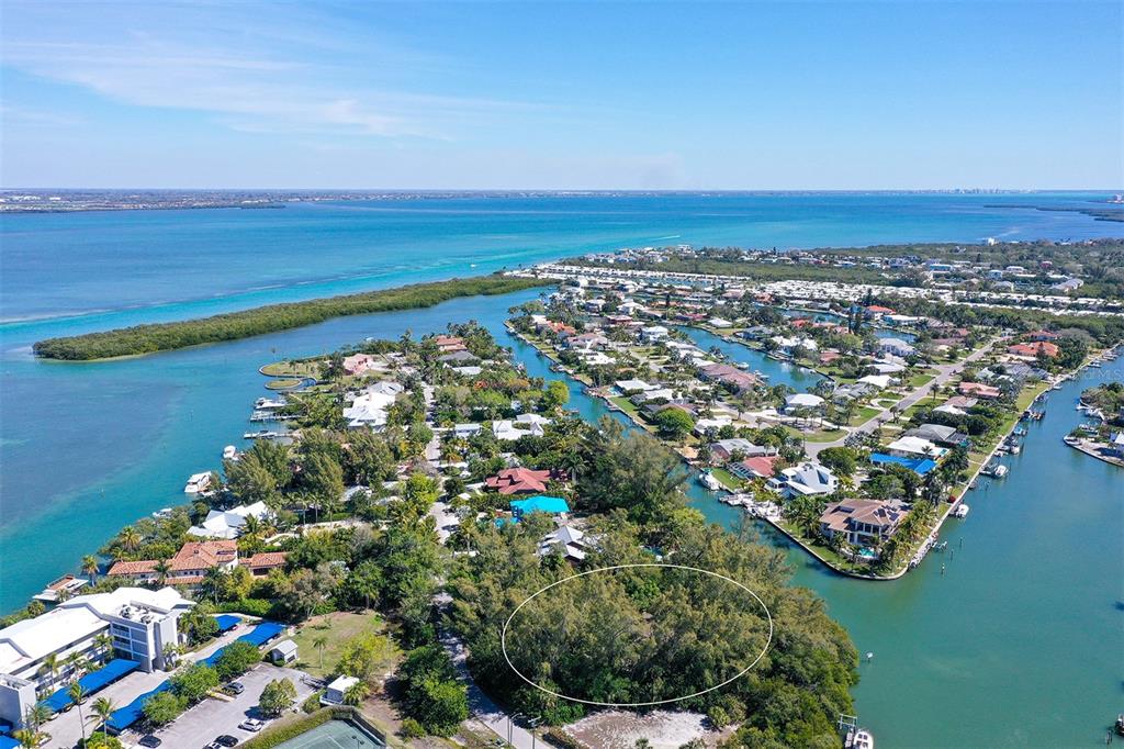 600 Dream Island Road Longboat Key, FL 34228 - Photo 8 of 30