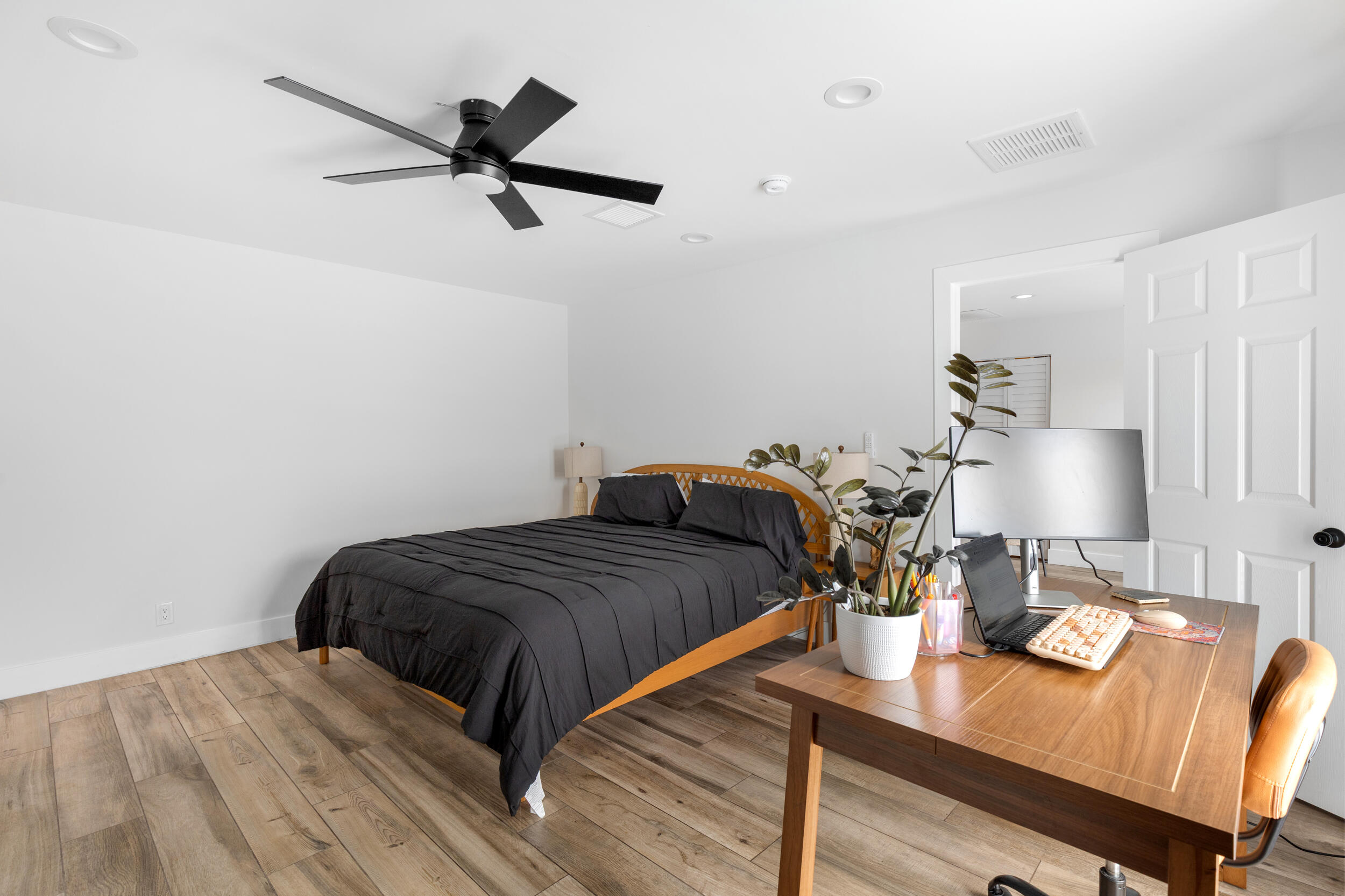 5783 Southeast Mercedes Avenue Stuart, FL 34997 - Photo 16 of 41 Primary