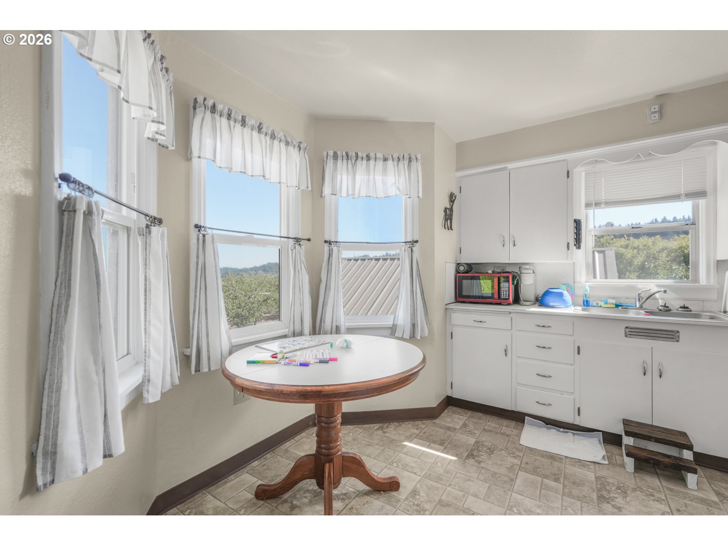 4360 Eagle Crest Road Northwest Salem, OR 97304 - Photo 5 of 24