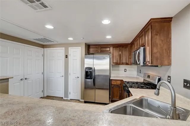 $1,550 | 50 Aura De Blanco Street, Unit 1204, Henderson, NV 89074