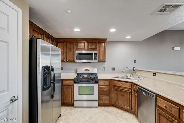 $1,550 | 50 Aura De Blanco Street, Unit 1204, Henderson, NV 89074