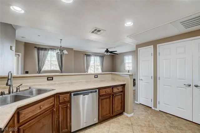 $1,550 | 50 Aura De Blanco Street, Unit 1204, Henderson, NV 89074
