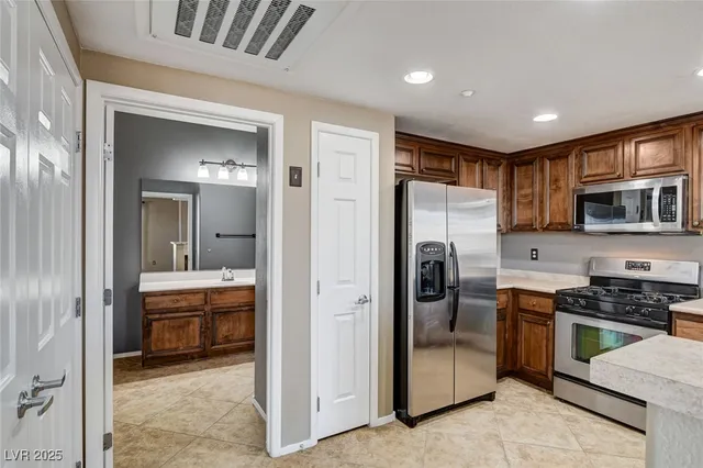 $1,550 | 50 Aura De Blanco Street, Unit 1204, Henderson, NV 89074