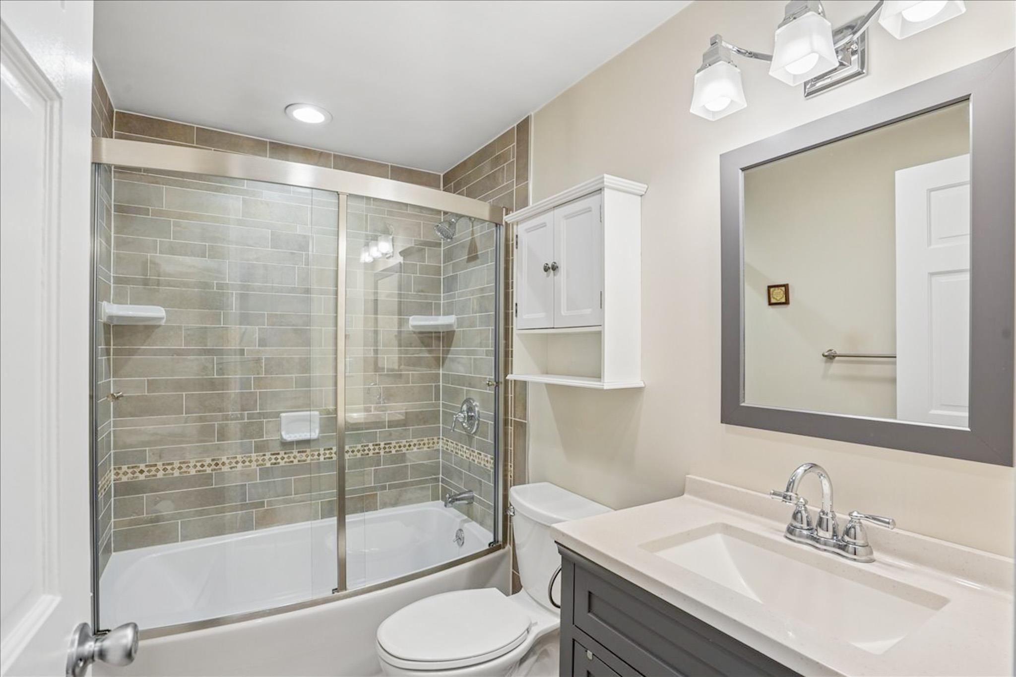 13 Karen Road Windham, NH 03087 - Photo 18 of 59