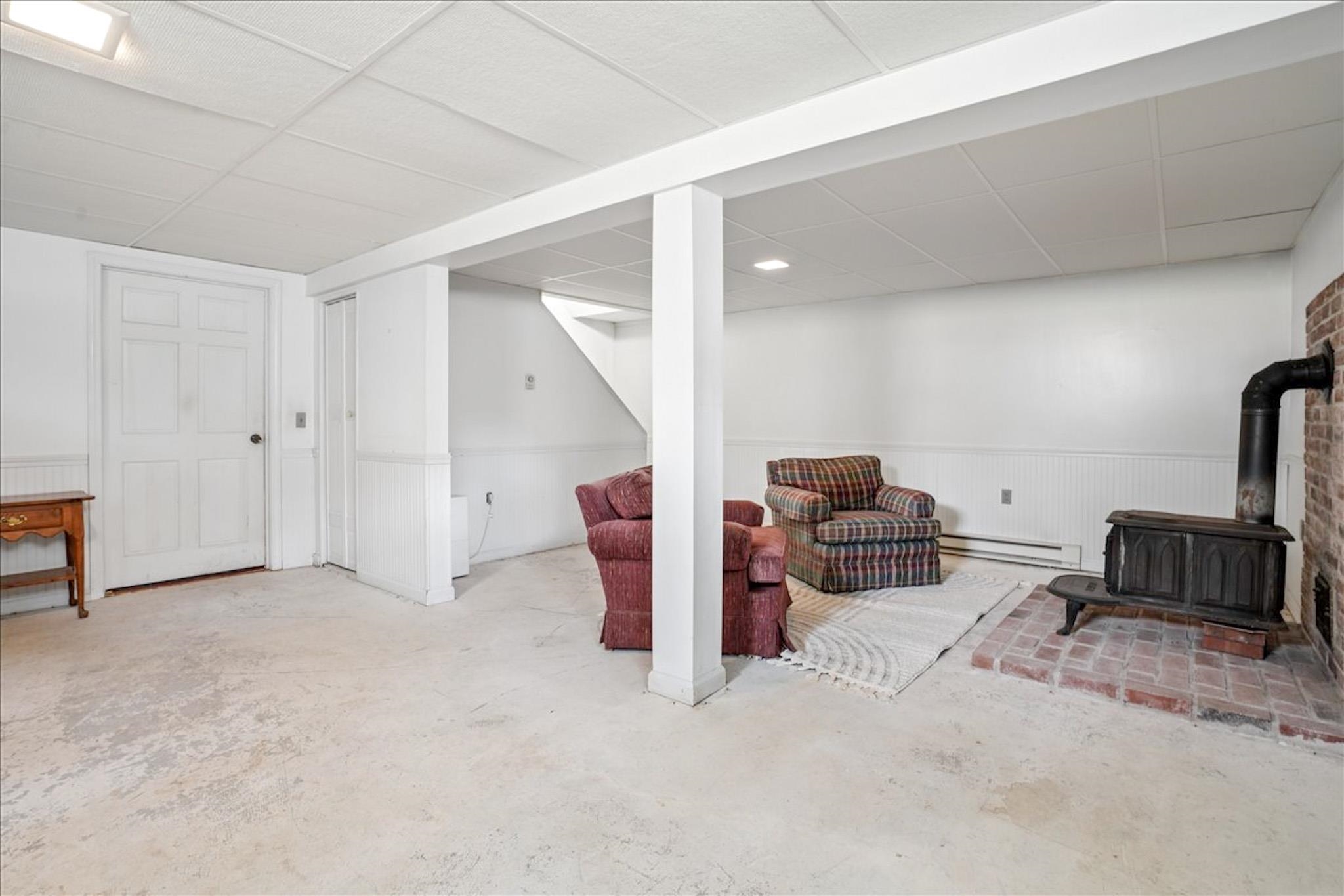 13 Karen Road Windham, NH 03087 - Photo 40 of 59