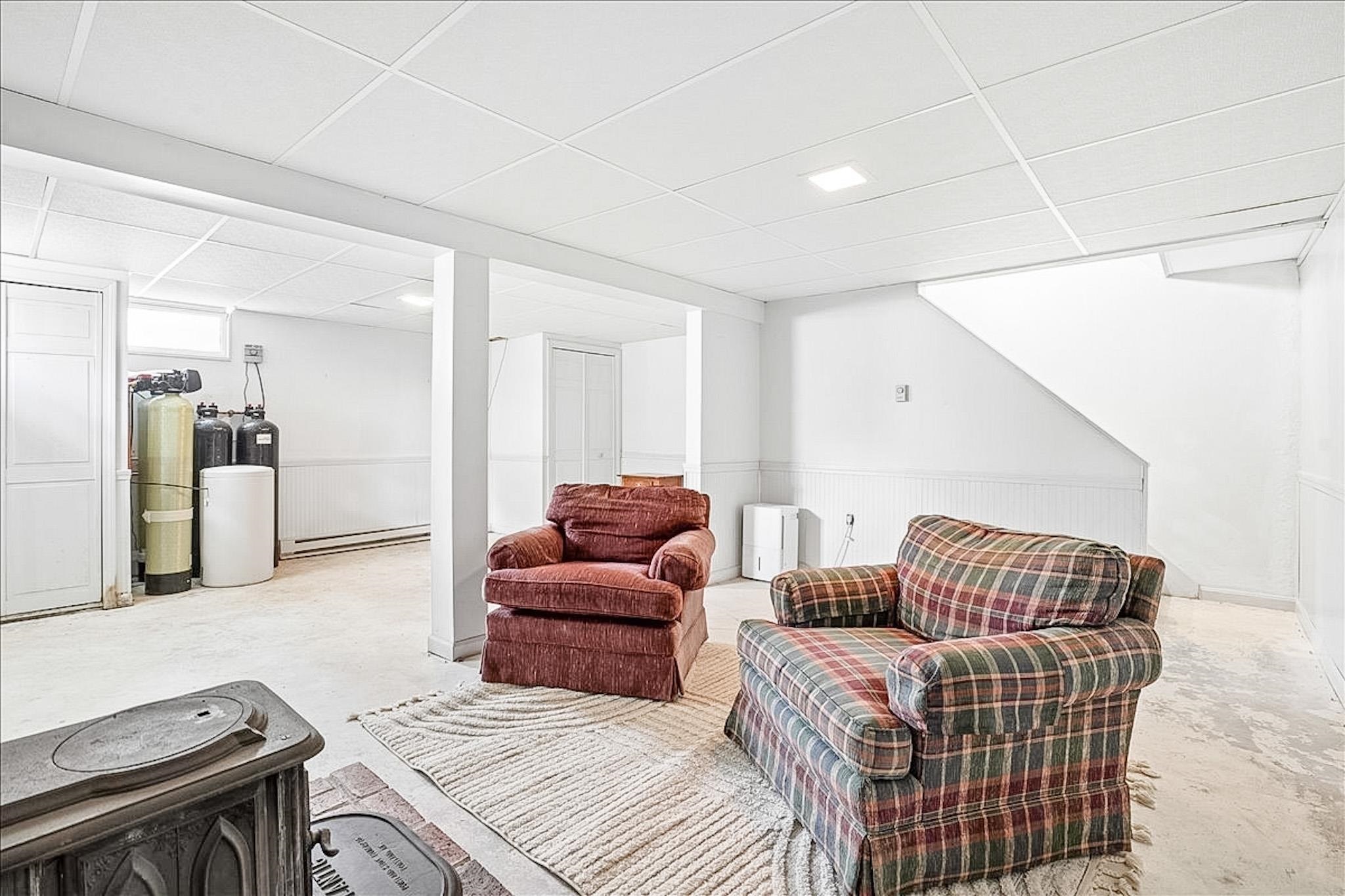 13 Karen Road Windham, NH 03087 - Photo 41 of 59