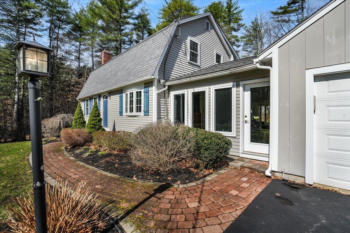 13 Karen Road Windham, NH 03087 - Photo 49 of 59