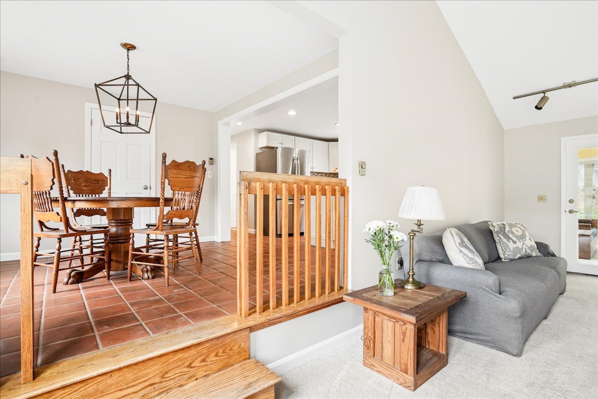 13 Karen Road Windham, NH 03087 - Photo 10 of 59