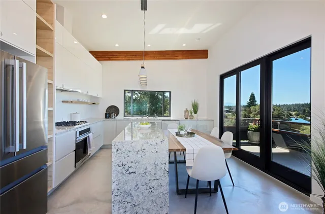 $1,690,000 | 5453 Harborside Lane, Freeland, WA 98249