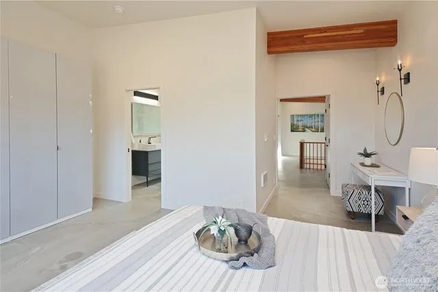 $1,690,000 | 5453 Harborside Lane, Freeland, WA 98249