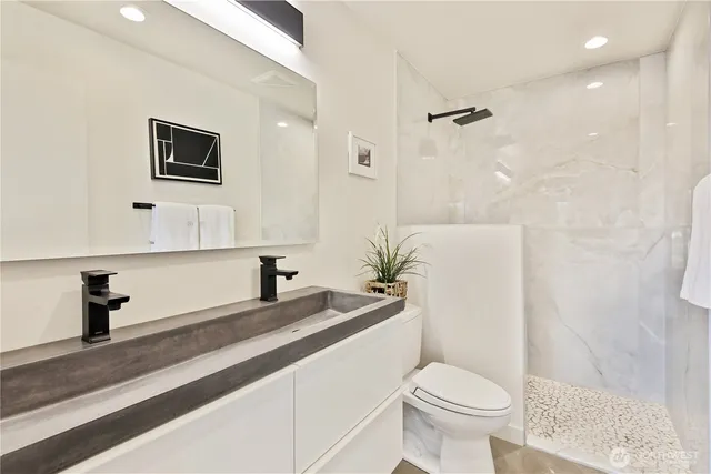 $1,690,000 | 5453 Harborside Lane, Freeland, WA 98249