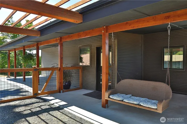 $1,690,000 | 5453 Harborside Lane, Freeland, WA 98249