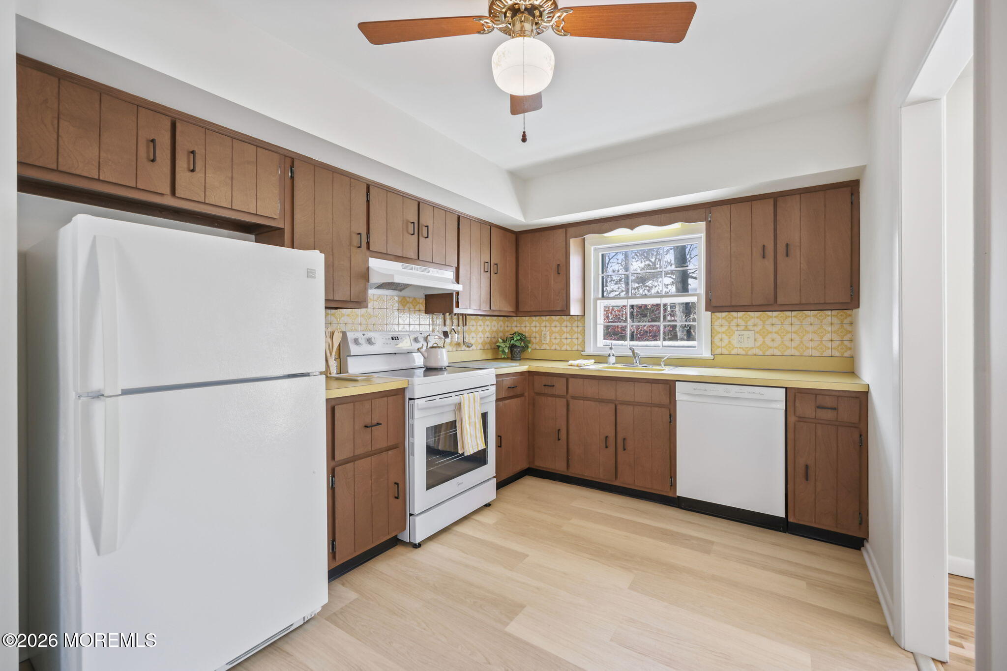 36 Ruth Place Eatontown, NJ 07724 - Photo 9 of 31 15-web-or-mls-LPM_2626