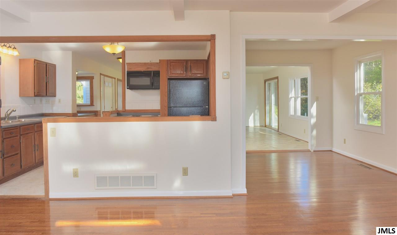 6530 Wells Road Jackson, MI 49201 - Photo 9 of 28 Photo 9