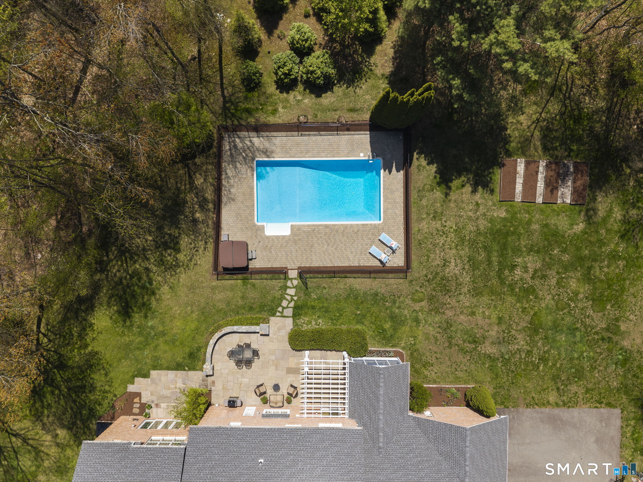 16 Cider Mill Road Burlington, CT 06013 - Photo 5 of 40