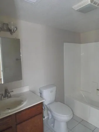 $1,800 | 7770 North 20th Avenue, Phoenix, AZ 85021