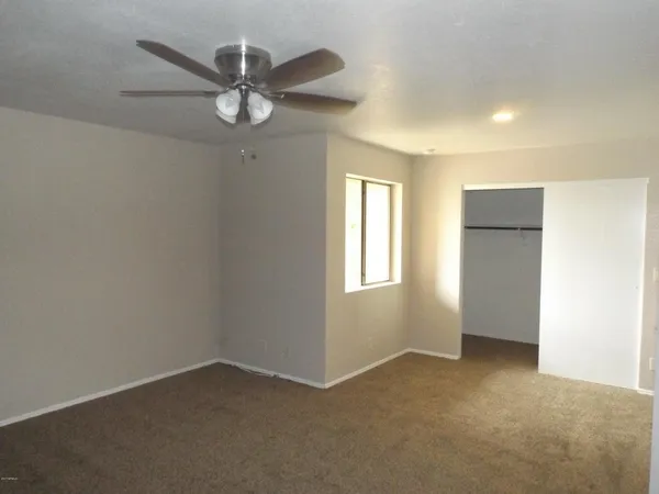 $1,800 | 7770 North 20th Avenue, Phoenix, AZ 85021