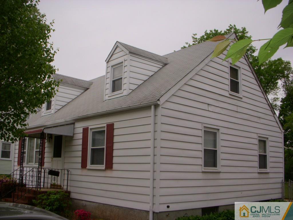 27 Runyon Avenue Edison, NJ 08817 - Photo 3 of 18 Gallery Image 3