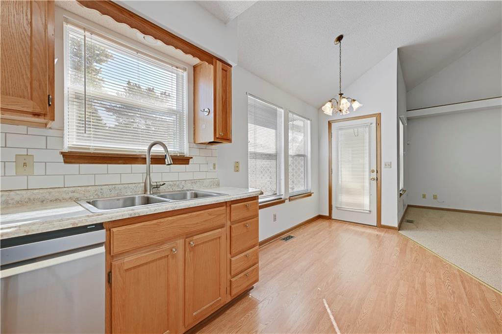 909 Mission Road Harrisonville, MO 64701 - Photo 14 of 23