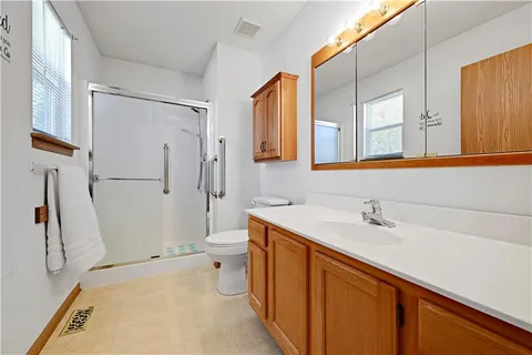 $205,000 | 909 Mission Road, Harrisonville, MO 64701